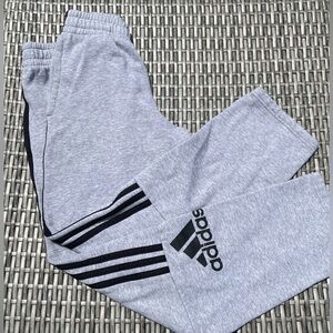 ADIDAS sweats